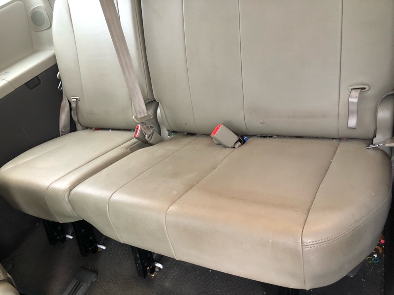 Toyota Sienna XLE AWD 7-Pass V6 2011