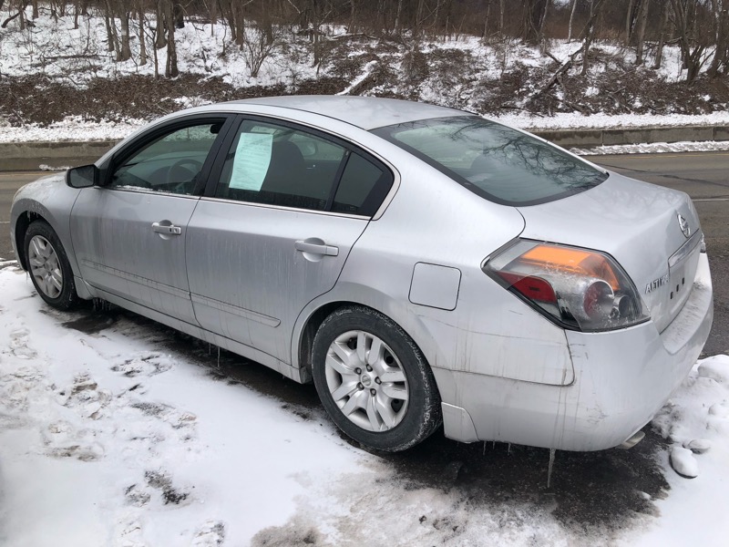 Nissan Altima  2009