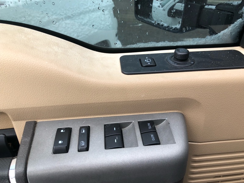 Ford F-250 SD XLT Crew Cab Long Bed 4WD 2016