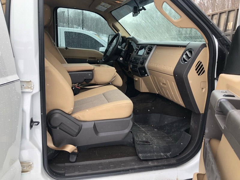 Ford F-250 SD XLT Crew Cab Long Bed 4WD 2016