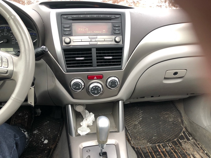 Subaru Forester 2.5X Limited 2010