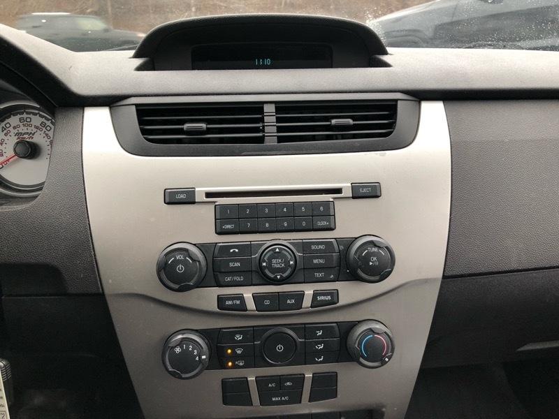 Ford Focus SE Sedan 2009