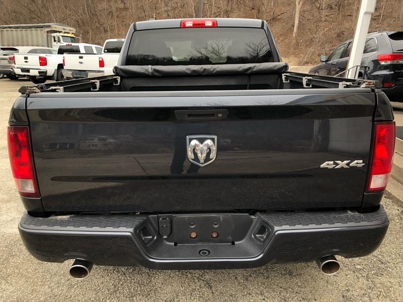 RAM 1500 Tradesman Quad Cab 4WD 2015