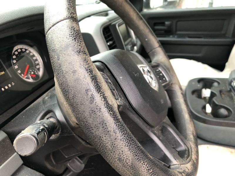 RAM 1500 Tradesman Quad Cab 4WD 2015