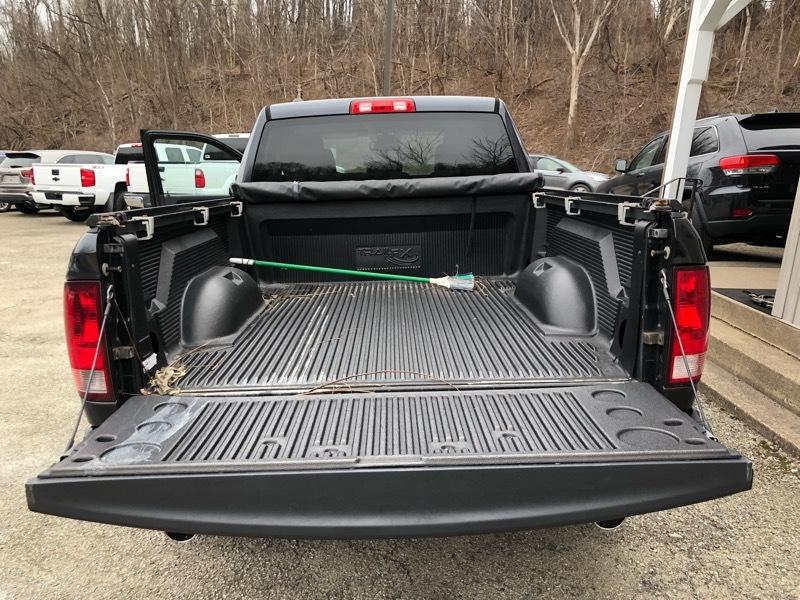 RAM 1500 Tradesman Quad Cab 4WD 2015