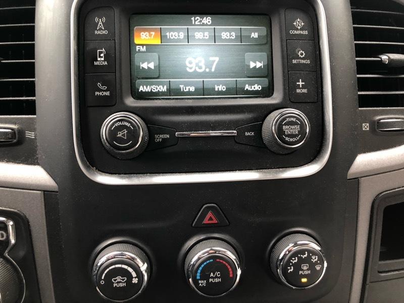 RAM 1500 Tradesman Quad Cab 4WD 2015