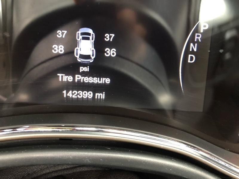 Jeep Grand Cherokee Laredo 4WD 2016