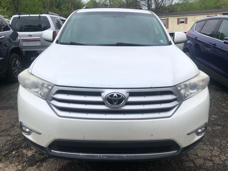 Toyota Highlander Base 4WD 2012