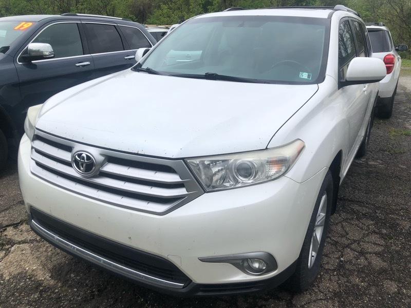 Toyota Highlander Base 4WD 2012