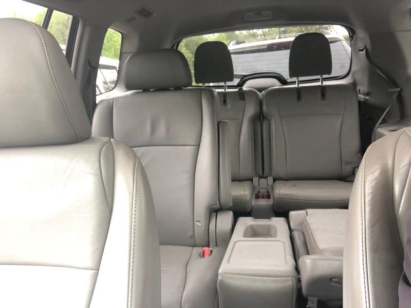 Toyota Highlander Base 4WD 2012