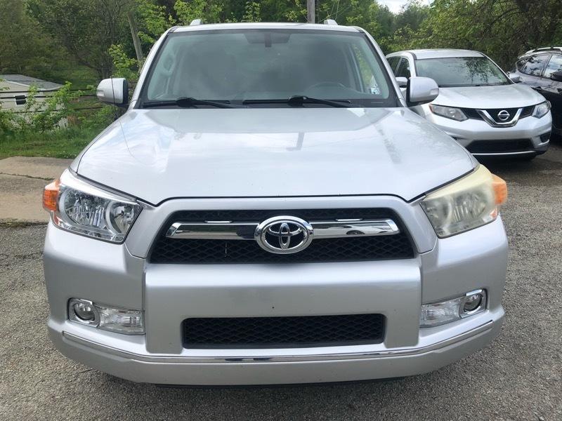 Toyota 4Runner SR5 4WD 2011