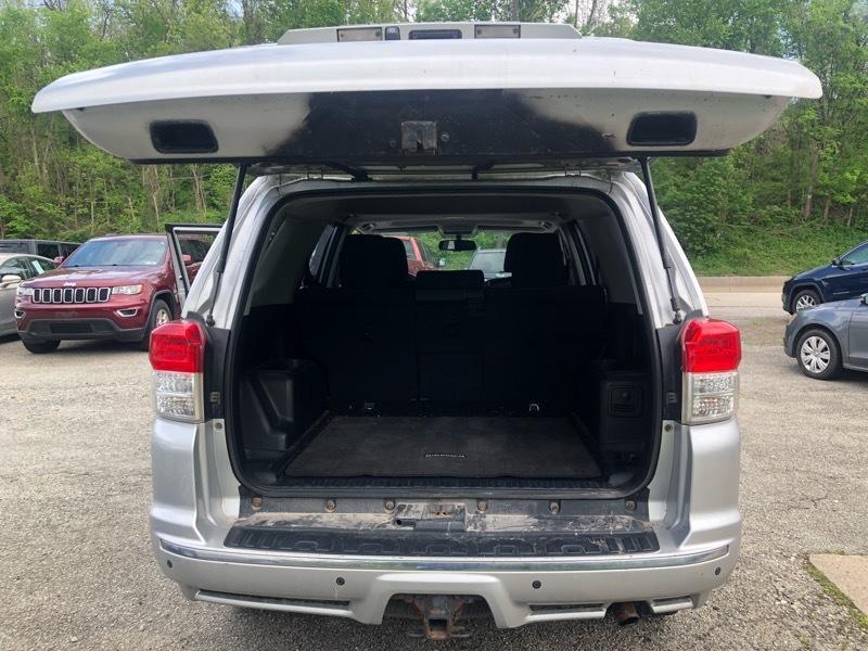 Toyota 4Runner SR5 4WD 2011