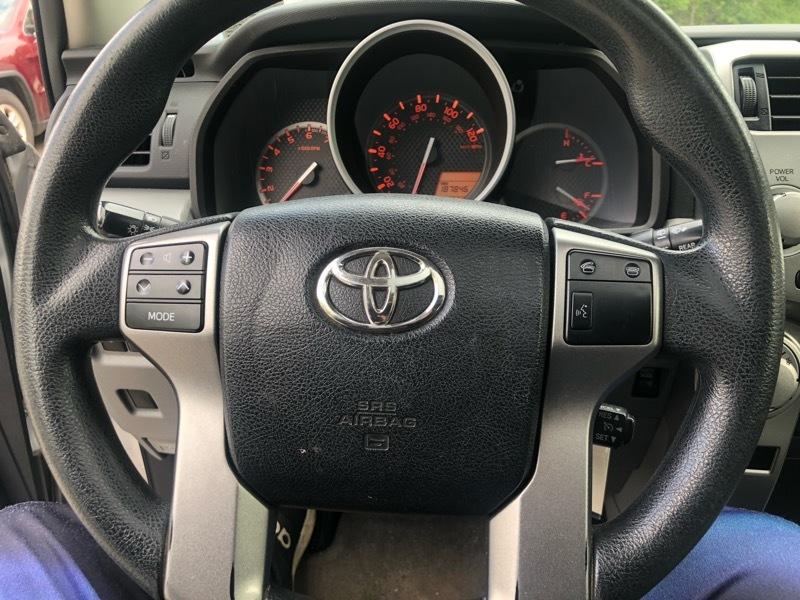Toyota 4Runner SR5 4WD 2011