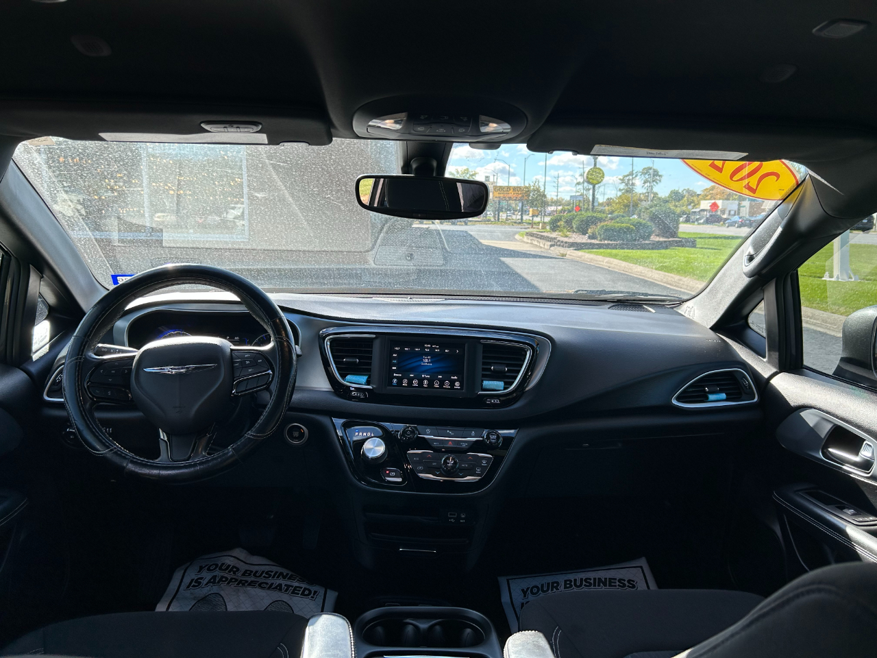 Chrysler Pacifica Touring FWD 2020