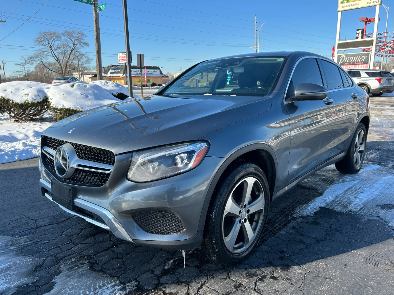 2017 Mercedes-Benz GLC GLC300's photo