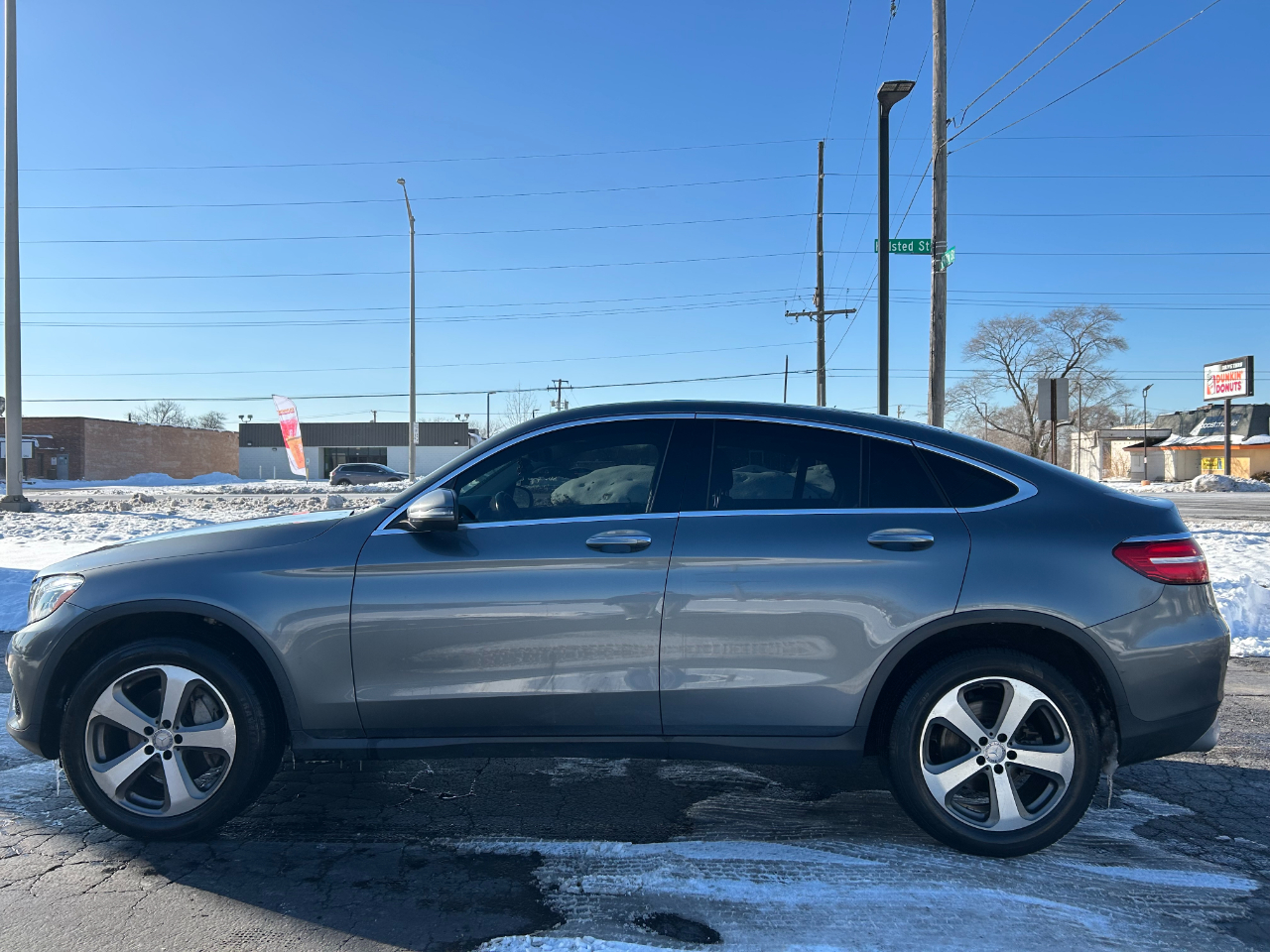 Mercedes-Benz GLC GLC 300 4MATIC SUV 2017