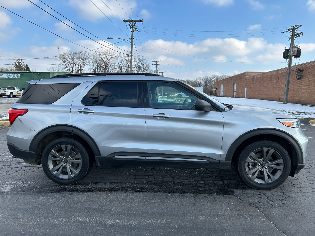 Ford Explorer XLT 4WD 2021