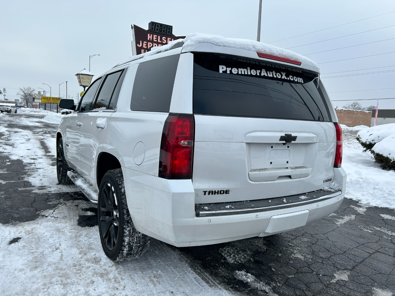 Chevrolet Tahoe 4WD 4dr Premier 2017