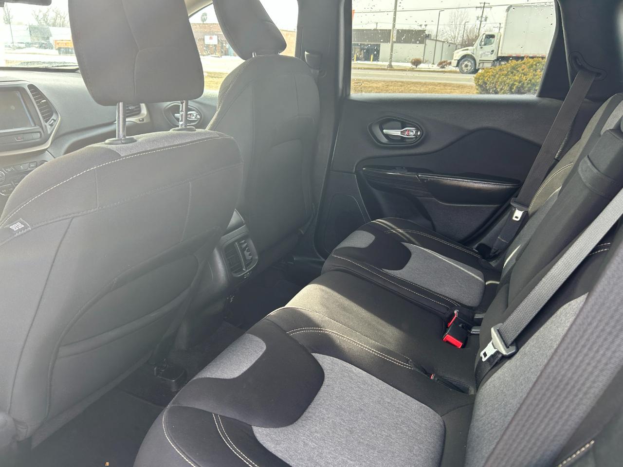 Jeep Cherokee 4WD 4dr Latitude 2014