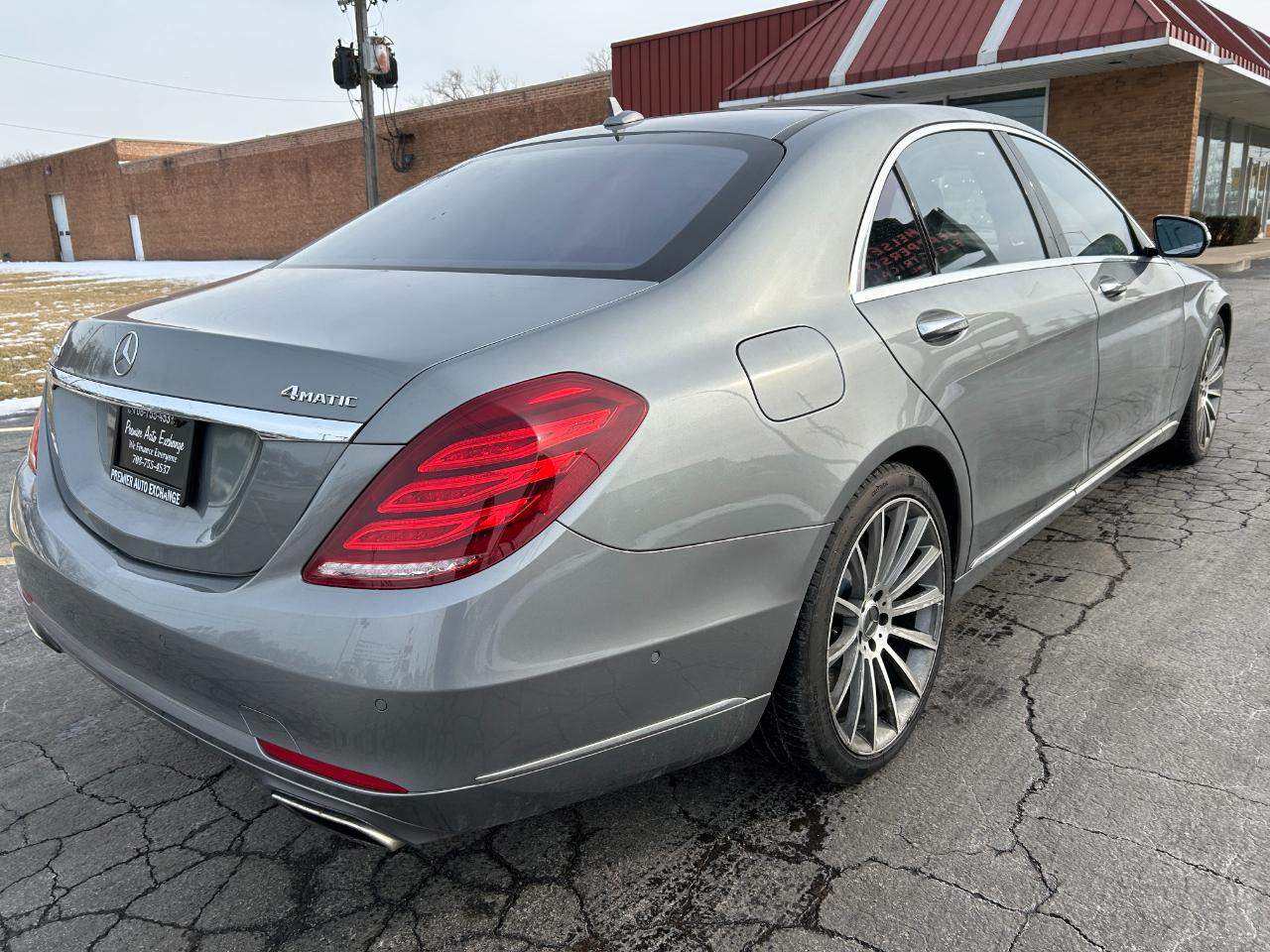 Mercedes-Benz S-Class 4dr Sdn S 550 4MATIC 2015