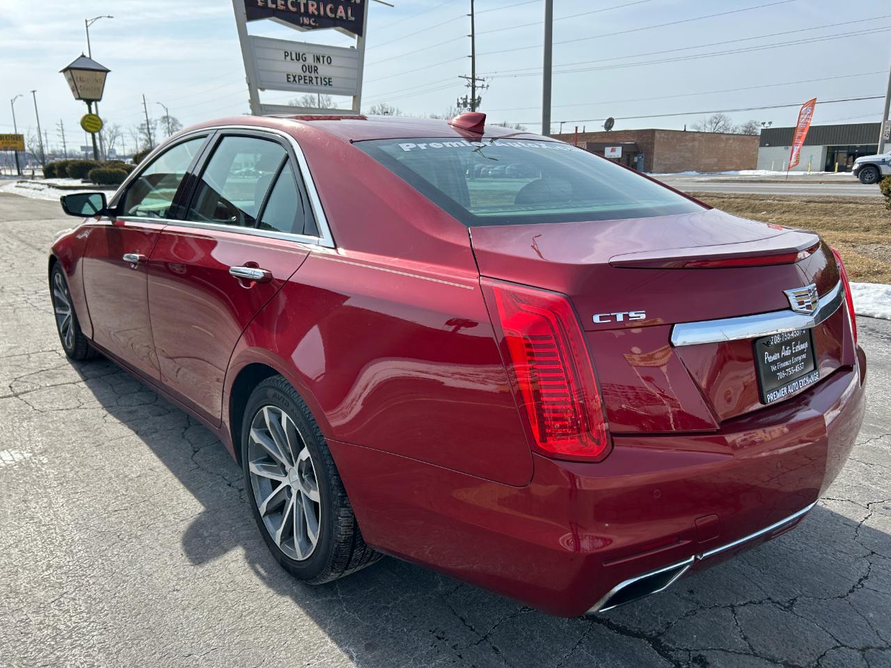 Cadillac CTS Sedan 4dr Sdn 2.0L Turbo Luxury Collection RWD 2016