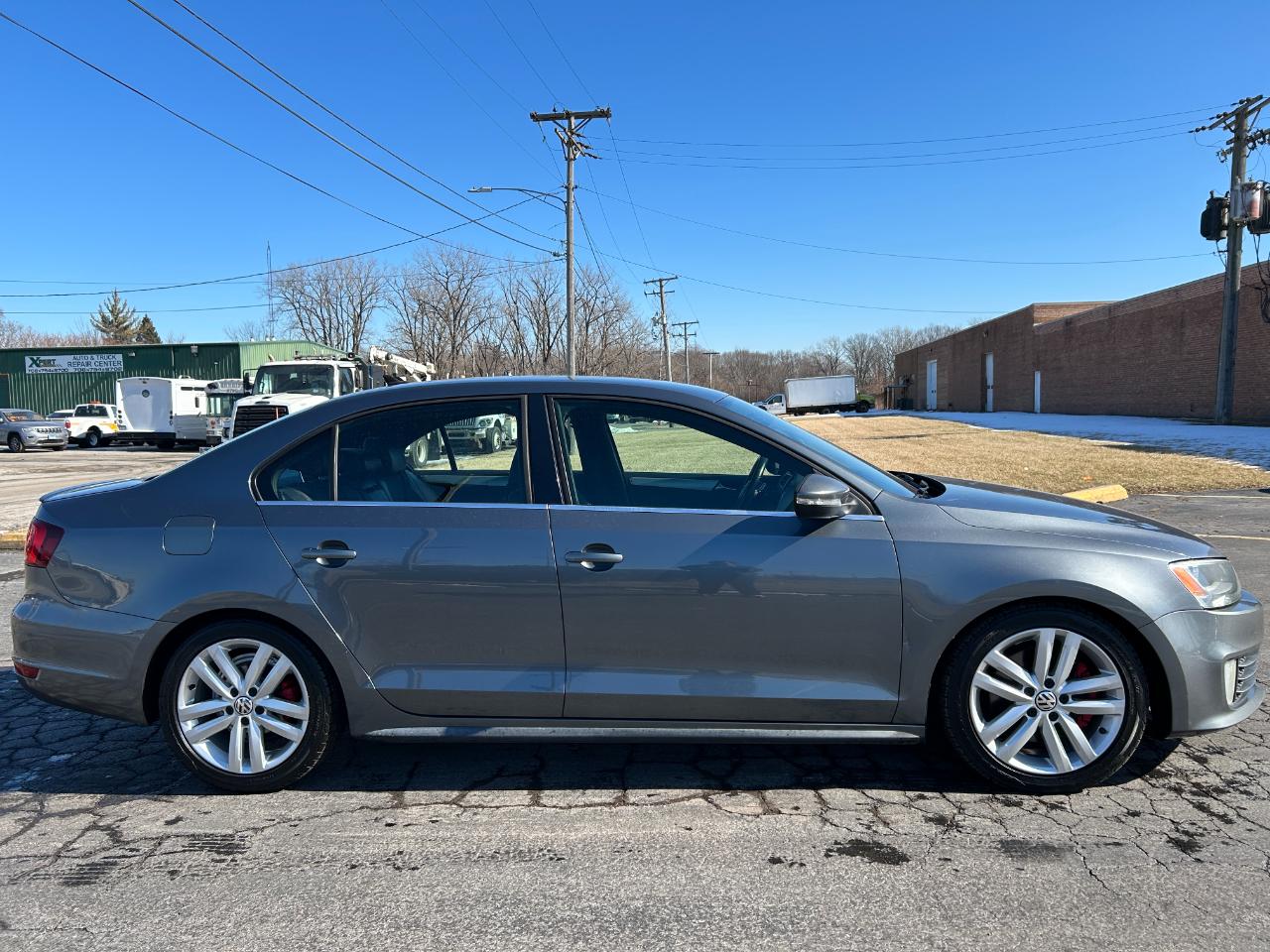 Volkswagen Jetta Sedan 4dr DSG GLI PZEV 2014
