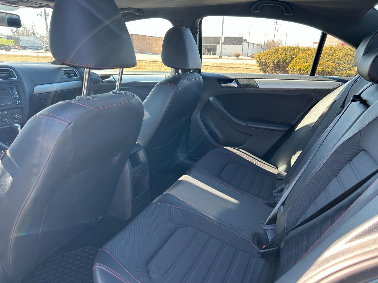 Volkswagen Jetta Sedan 4dr DSG GLI PZEV 2014