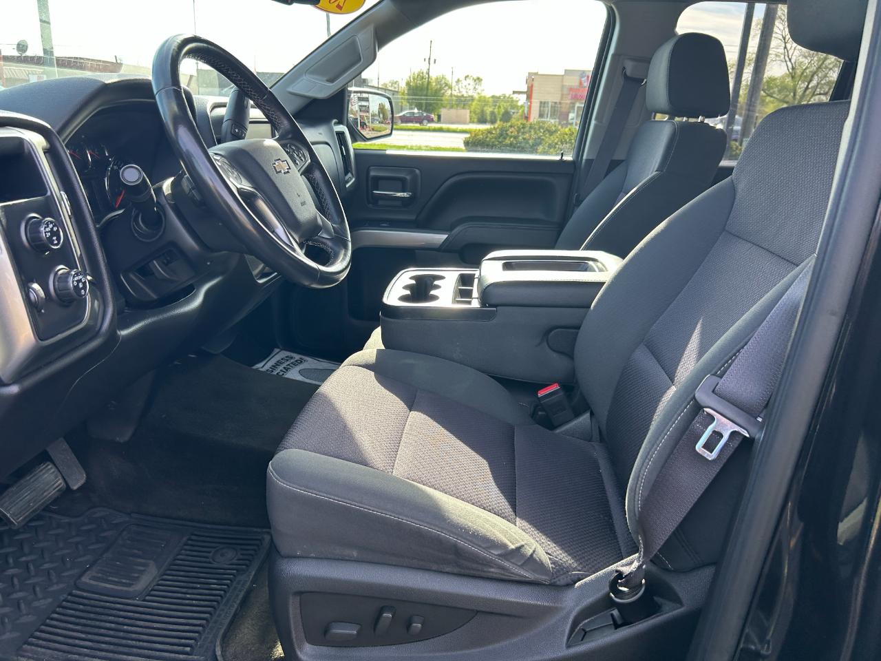 Chevrolet Silverado 1500 4WD Double Cab 143.5" LT w/1LT 2015