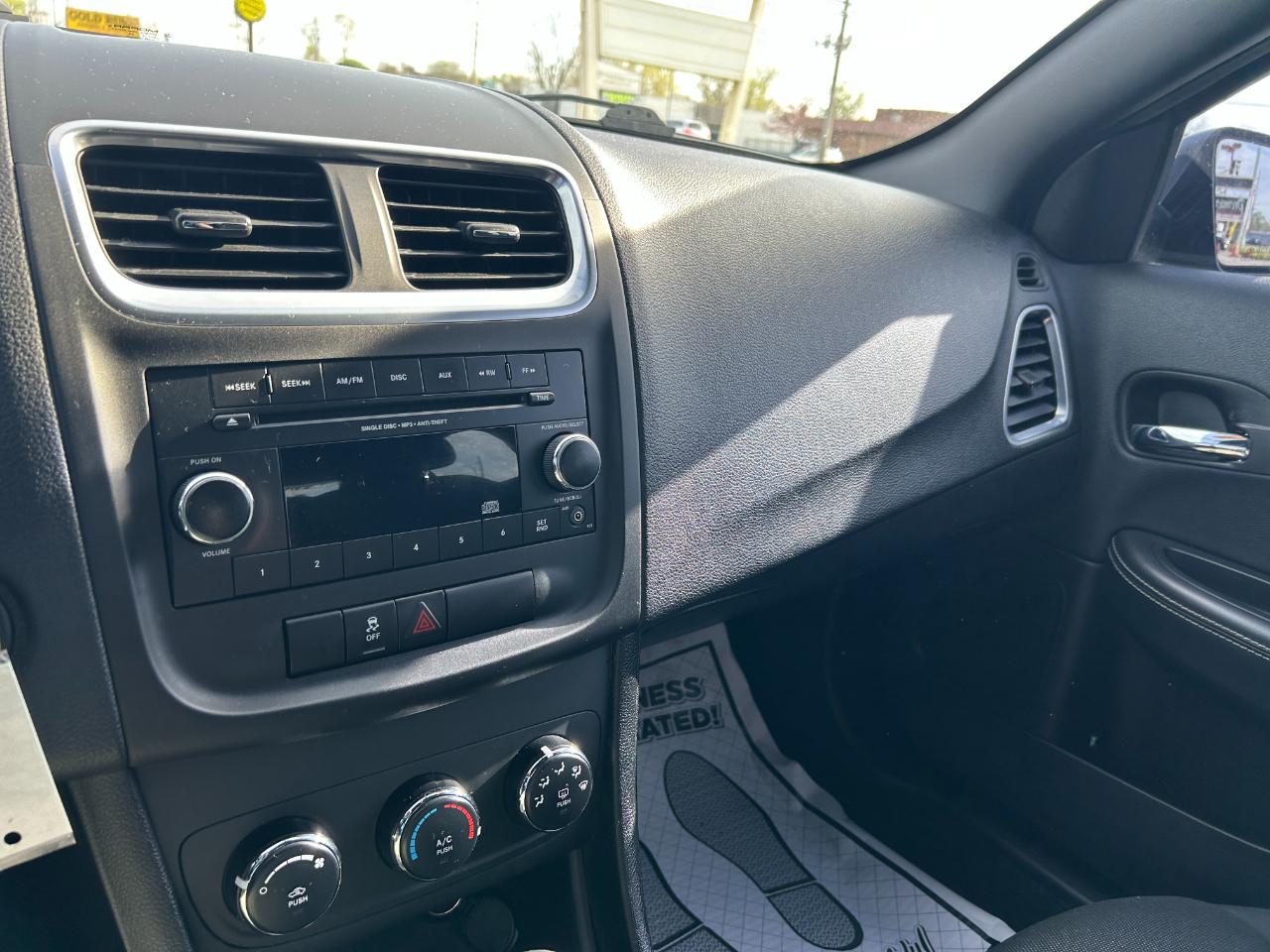 Dodge Avenger 4dr Sdn SE 2014