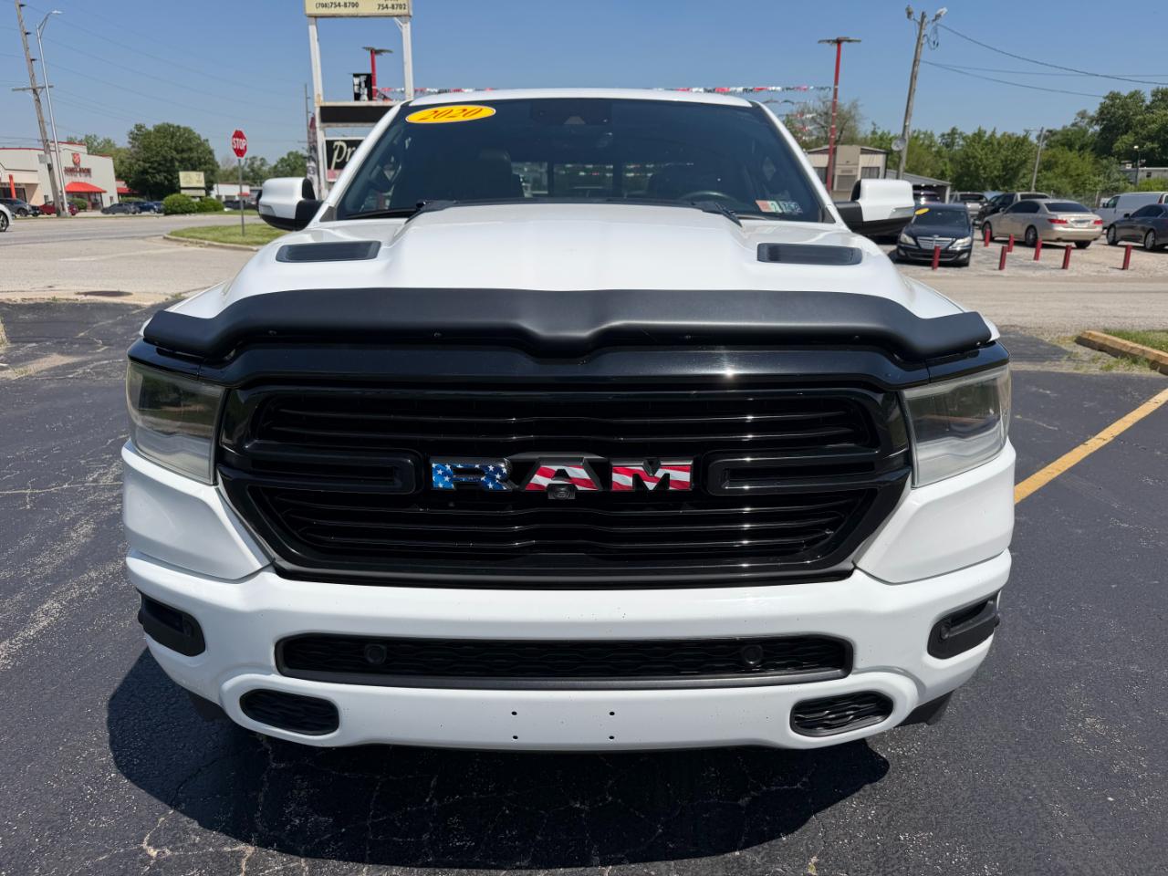 RAM 1500 Laramie 4x4 Crew Cab 6'4" Box 2020