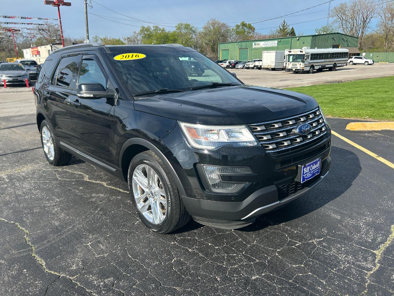 Ford Explorer 4WD 4dr XLT 2016