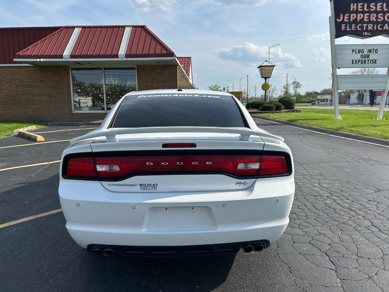 Dodge Charger 4dr Sdn RT Plus RWD 2013