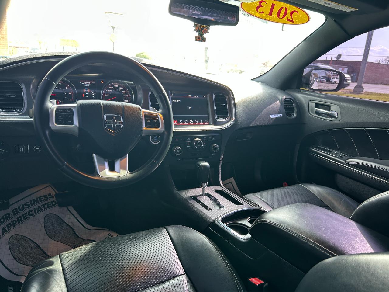 Dodge Charger 4dr Sdn RT Plus RWD 2013