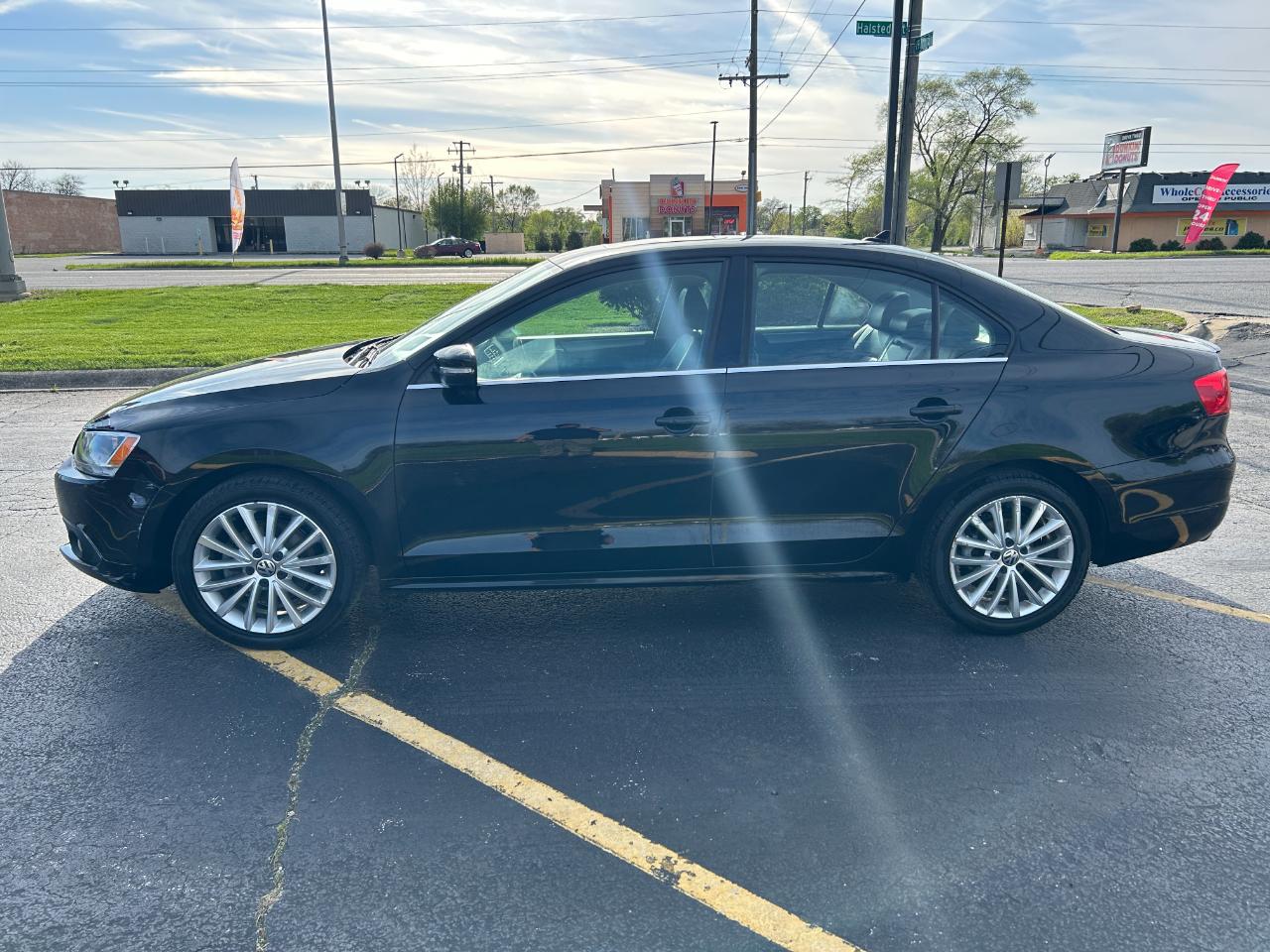 Volkswagen Jetta Sedan 4dr Auto SEL PZEV 2014