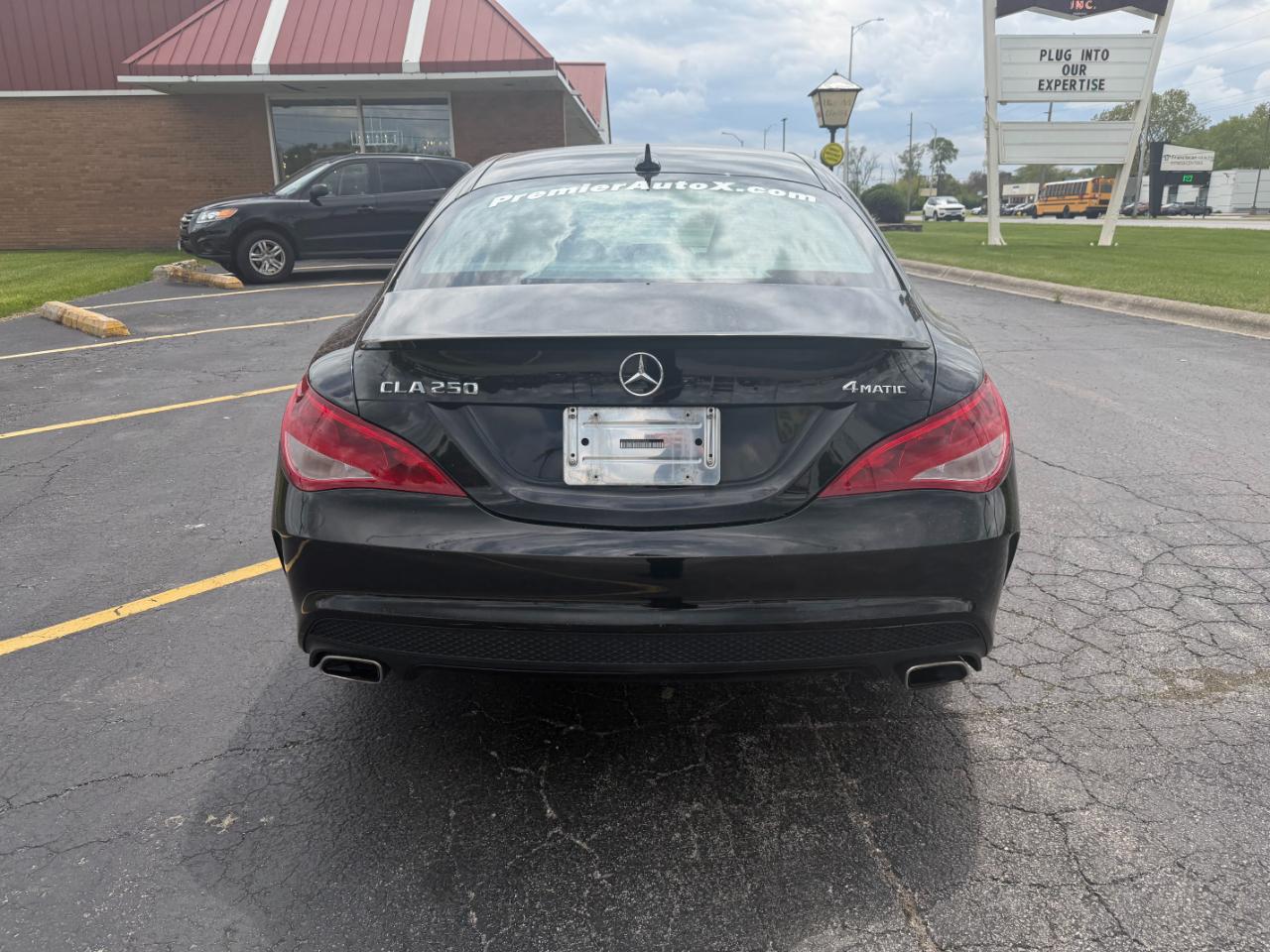 Mercedes-Benz CLA 4dr Sdn CLA 250 4MATIC 2016