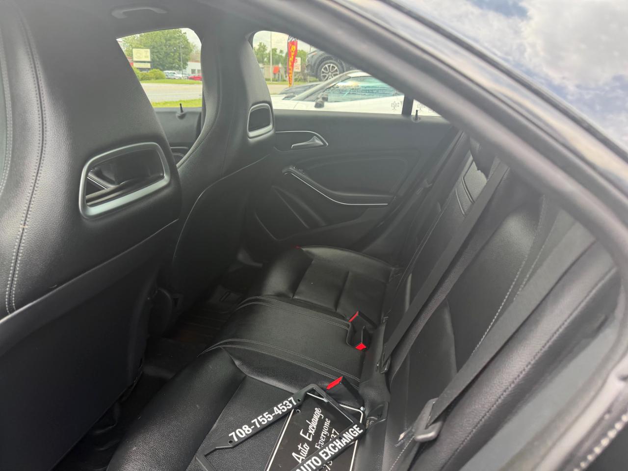 Mercedes-Benz CLA 4dr Sdn CLA 250 4MATIC 2016