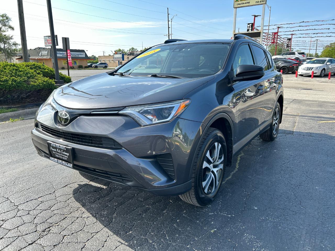 Toyota RAV4 LE FWD (Natl) 2018