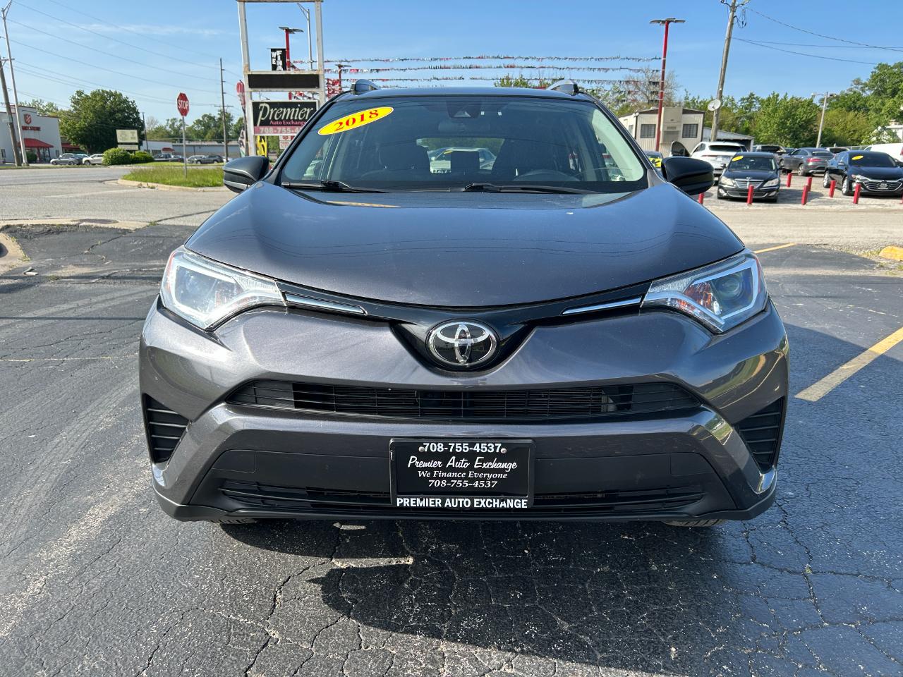 Toyota RAV4 LE FWD (Natl) 2018