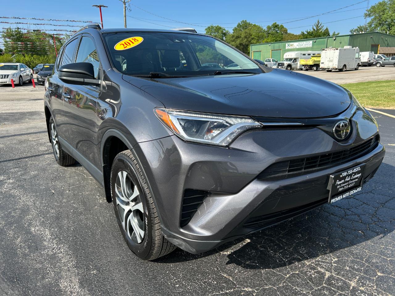 Toyota RAV4 LE FWD (Natl) 2018