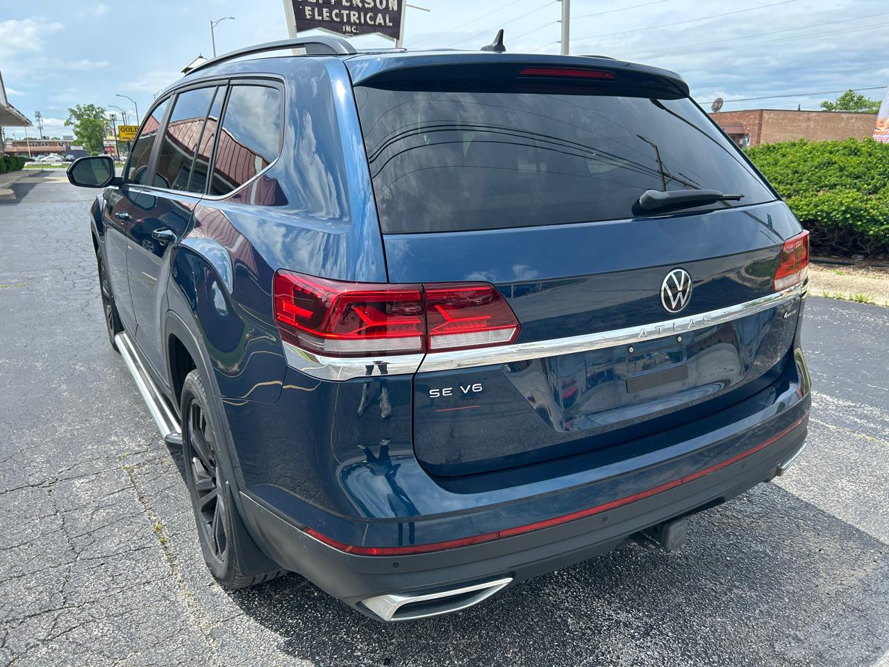 Volkswagen Atlas 3.6L V6 SE w/Technology 4MOTION 2023