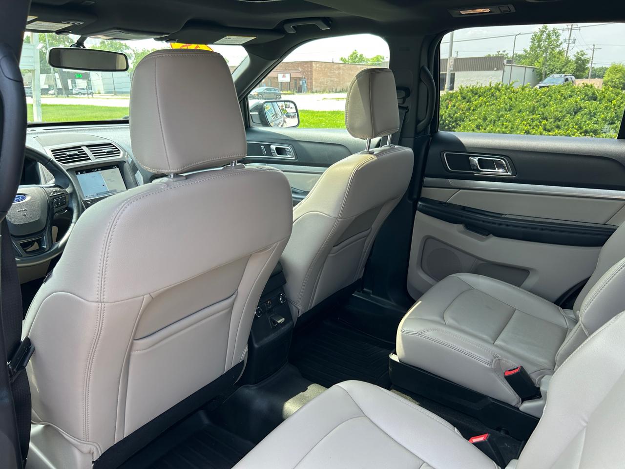 Ford Explorer XLT 4WD 2018