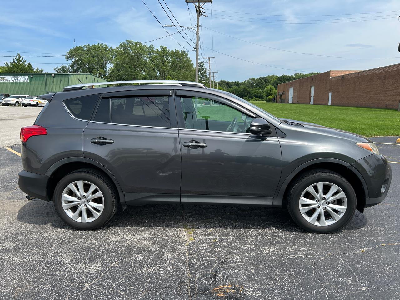 Toyota RAV4 FWD 4dr Limited (Natl) 2013