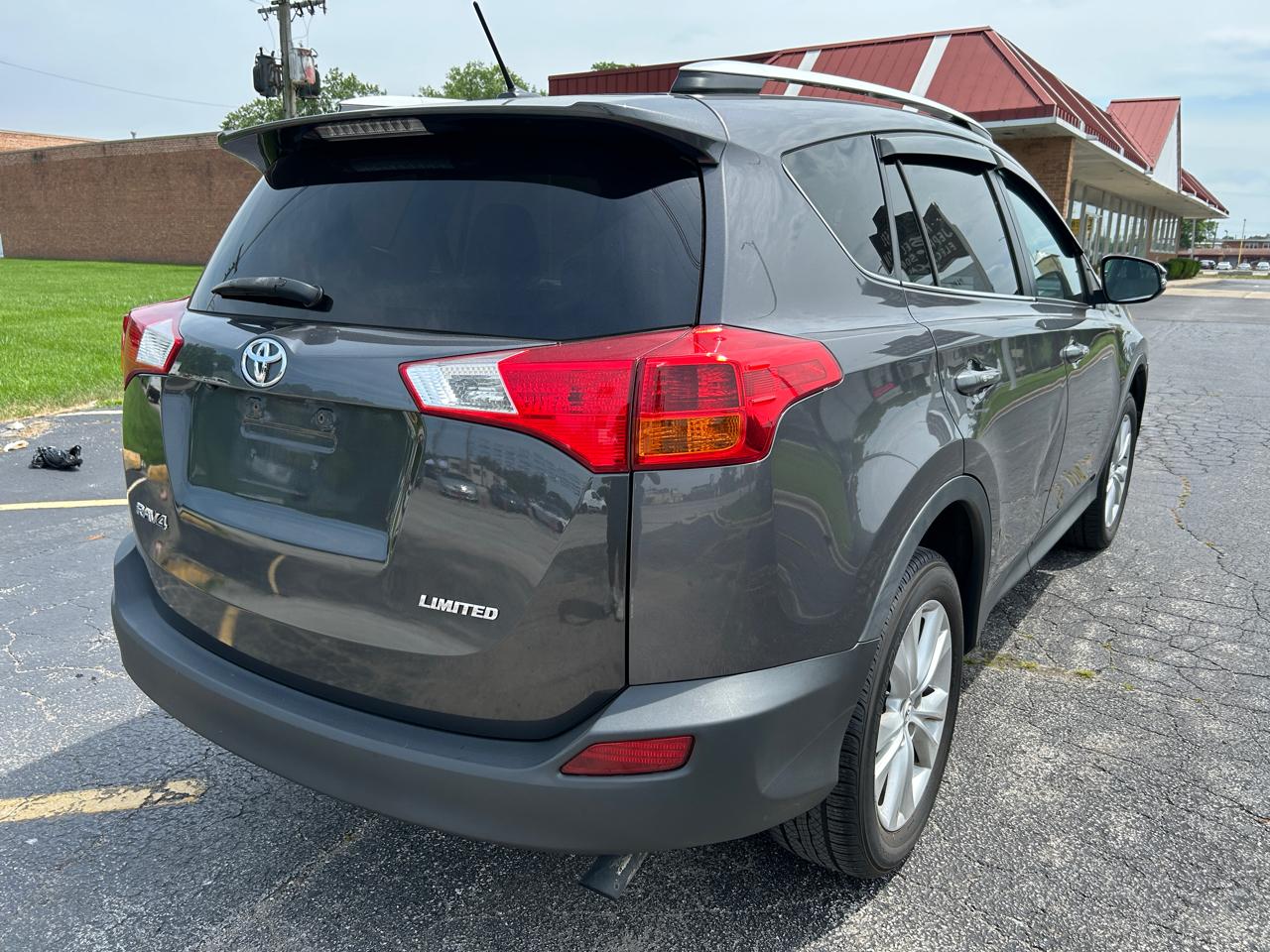 Toyota RAV4 FWD 4dr Limited (Natl) 2013