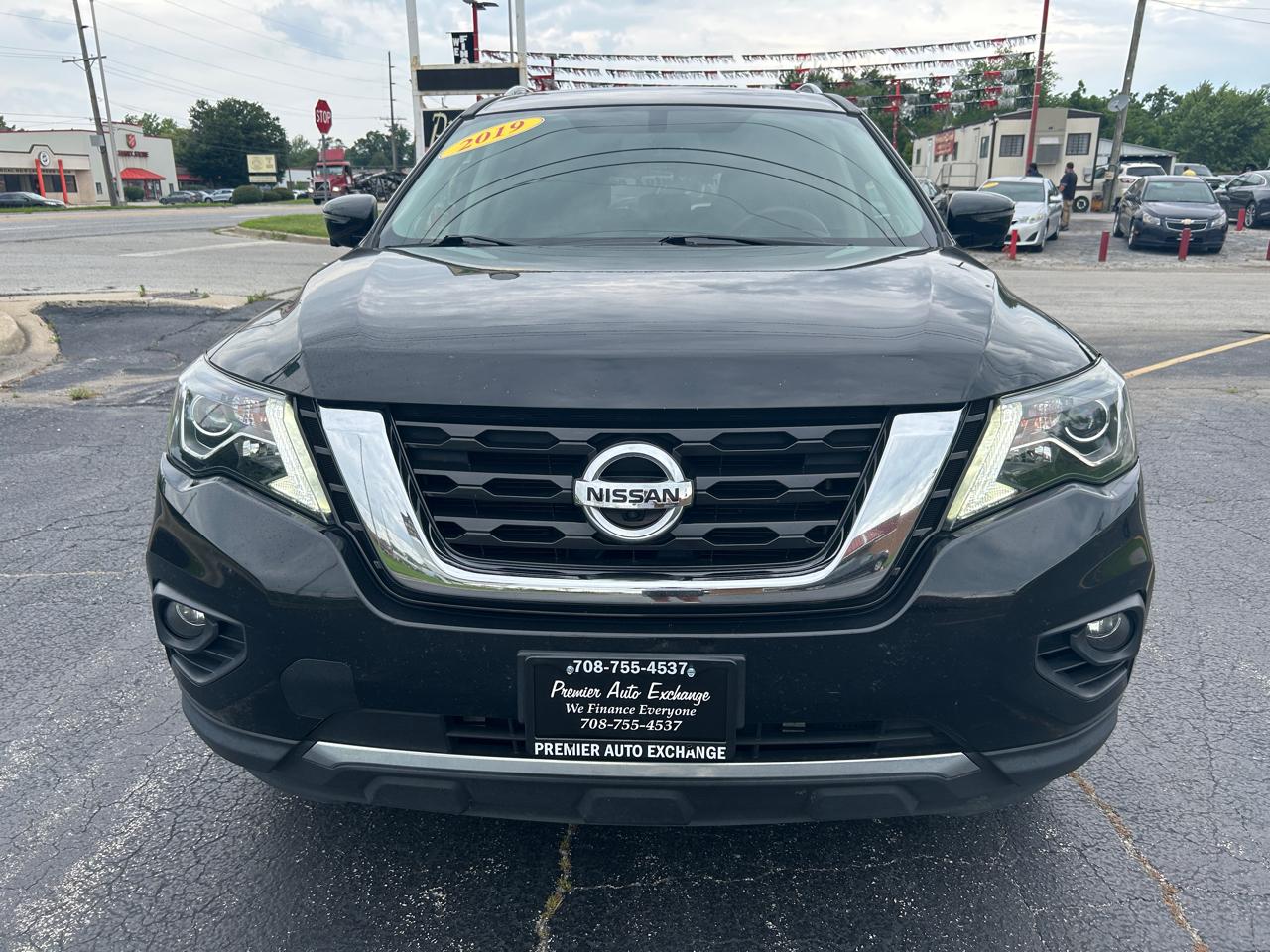 Nissan Pathfinder 4x4 Platinum 2019