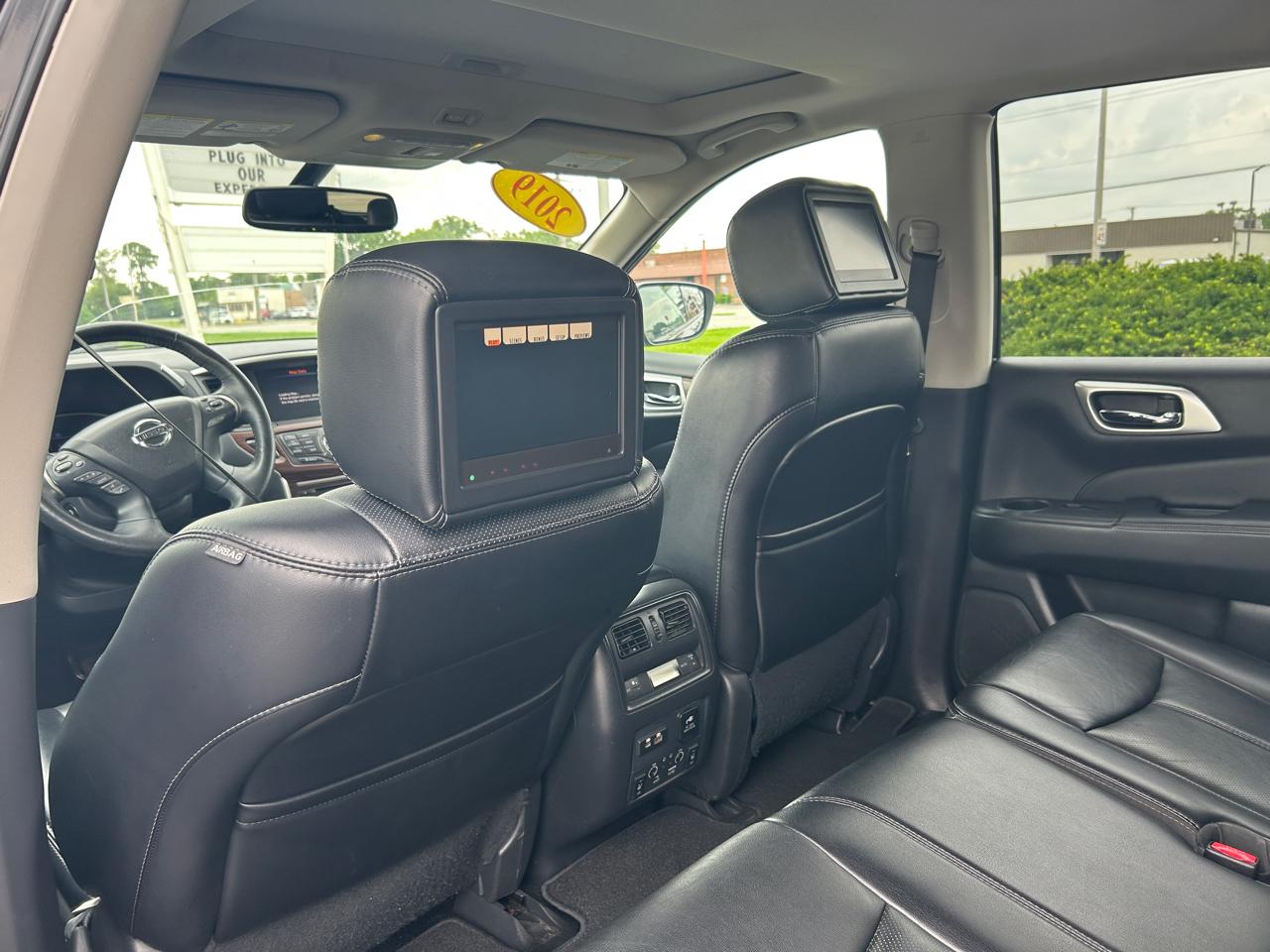 Nissan Pathfinder 4x4 Platinum 2019