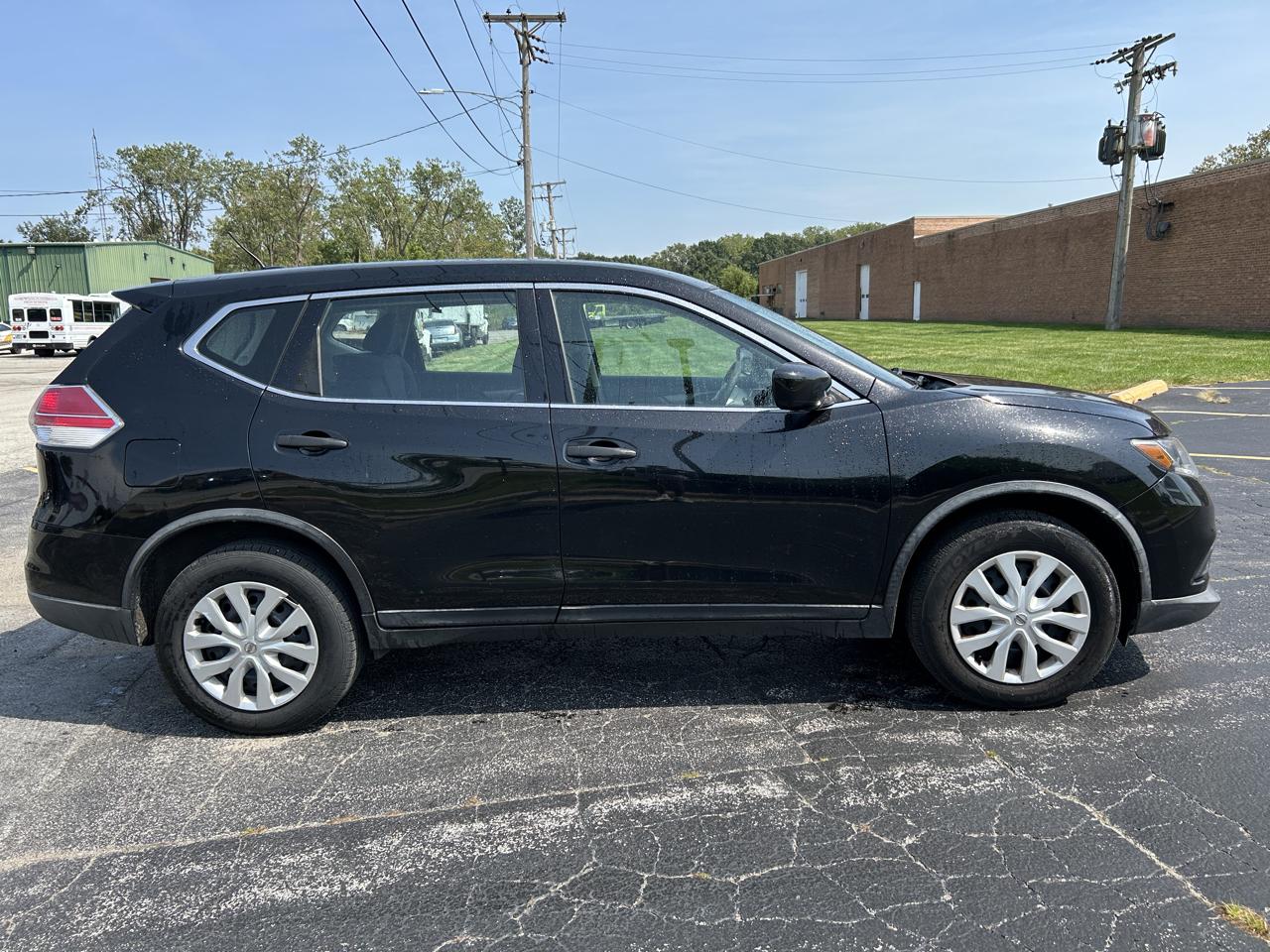 Nissan Rogue AWD 4dr SV 2016