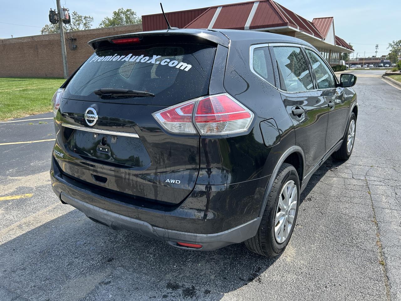 Nissan Rogue AWD 4dr SV 2016