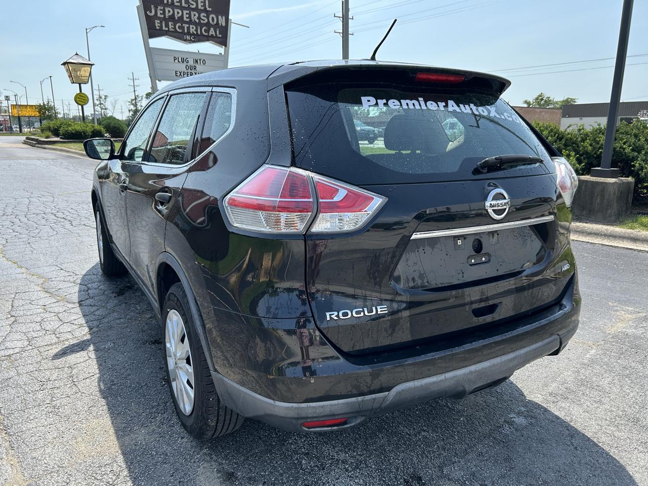 Nissan Rogue AWD 4dr SV 2016