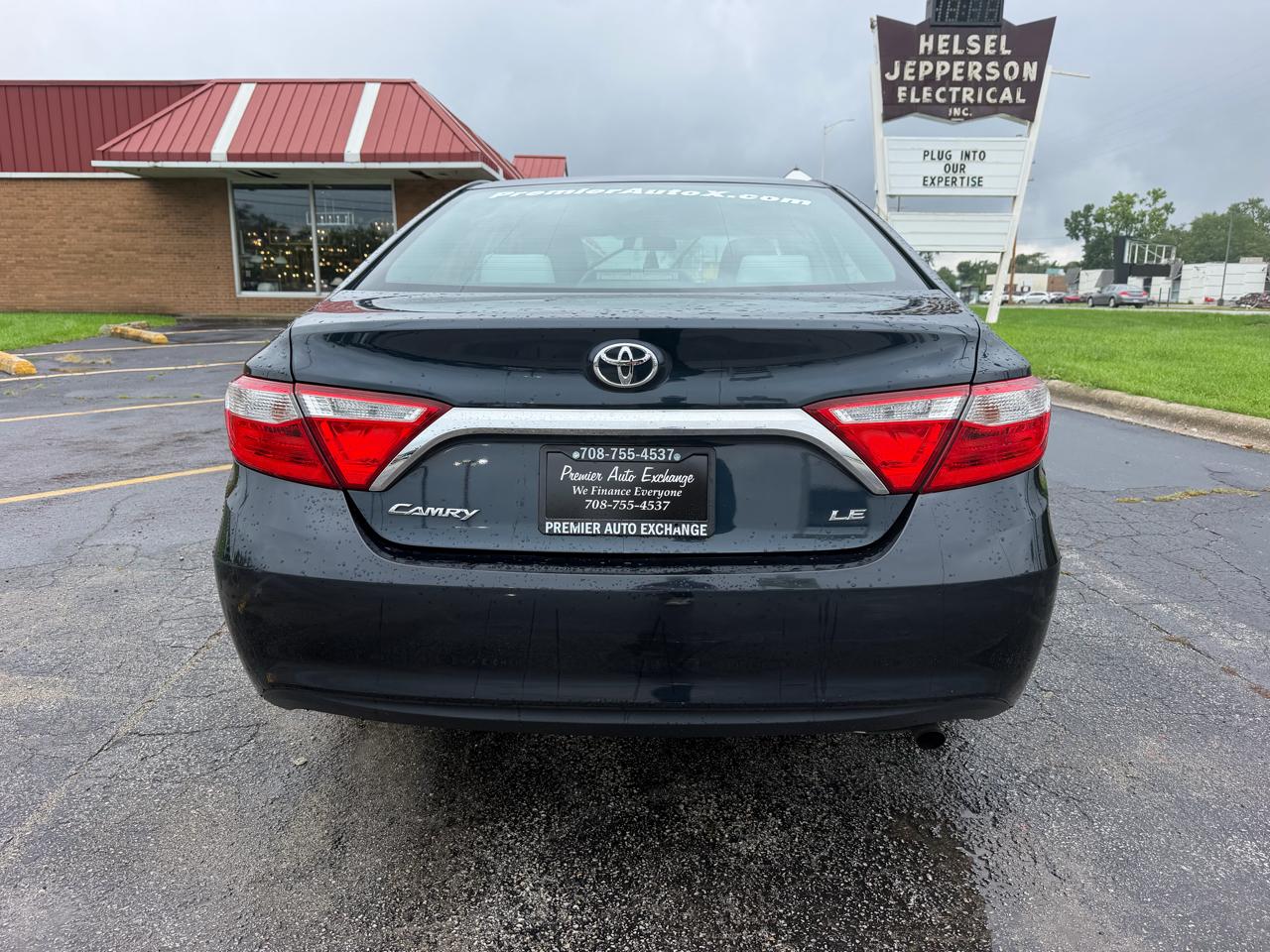 Toyota Camry XLE Auto (Natl) 2017