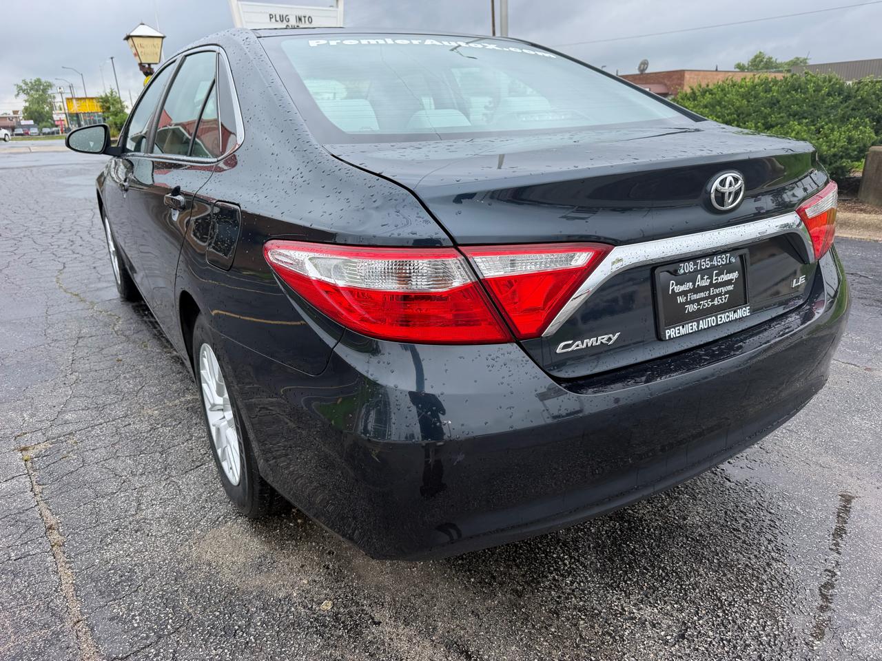 Toyota Camry XLE Auto (Natl) 2017
